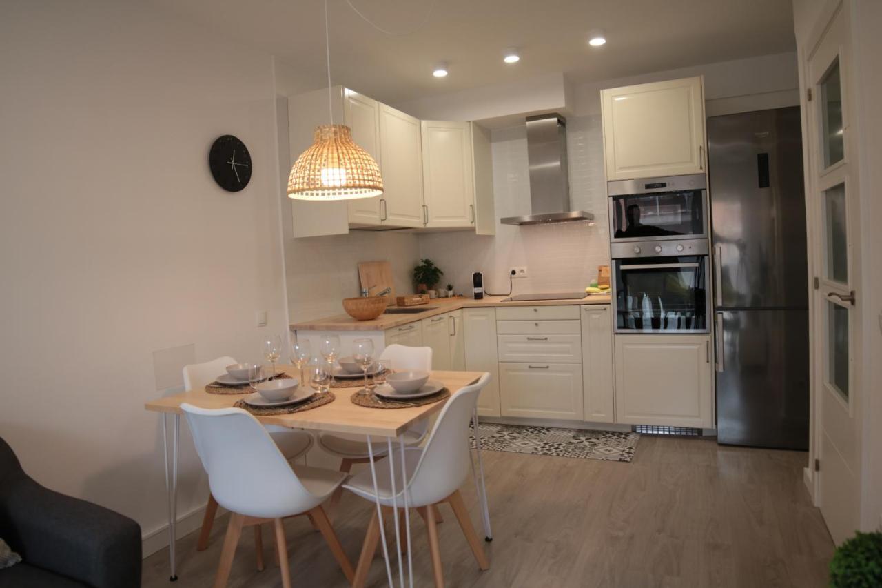 Modern Apartament Al Costat Del Parc De La Devesa Girona Exterior photo